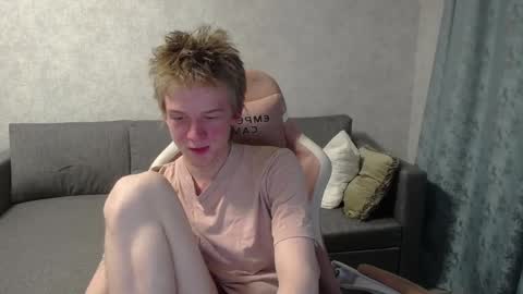 Snapshot of timmy7topcut chatting on March 12, 6:33 pm Timmy online show from March 12, 6:33 pm