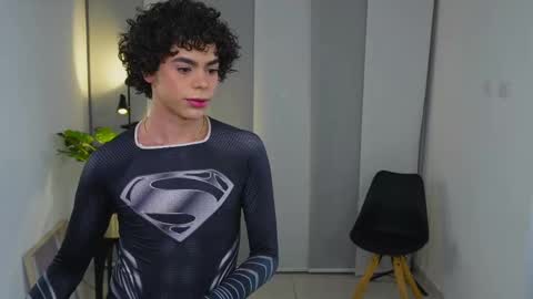 Snapshot of timmyshy chatting on October 28, 12:47 am timmyshy online show from October 28, 12:47 am