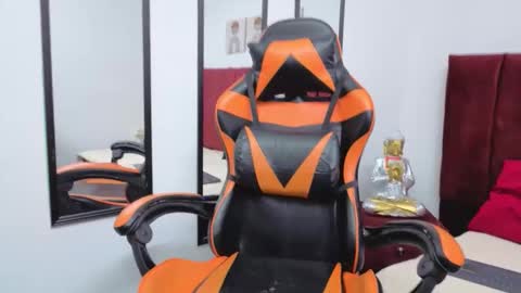 Snapshot of timothe_evans chatting on October 10, 9:03 pm Evans online show from October 10, 9:03 pm