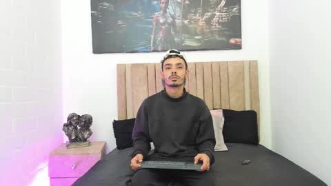 Snapshot of timothe_evans chatting on November 4, 4:22 am Evans online show from November 4, 4:22 am