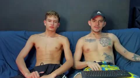 Snapshot of timothy_eliot chatting on June 12, 7:51 am wanna play bareback uncut colombian couple new twink bbk online show from June 12, 7:51 am
