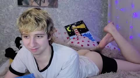 Snapshot of timothy_fox chatting on May 6, 10:04 pm Timothy Fox online show from May 6, 10:04 pm