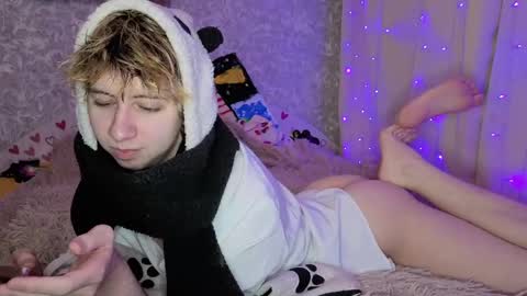Snapshot of timothy_fox chatting on May 15, 1:01 am Timothy Fox online show from May 15, 1:01 am