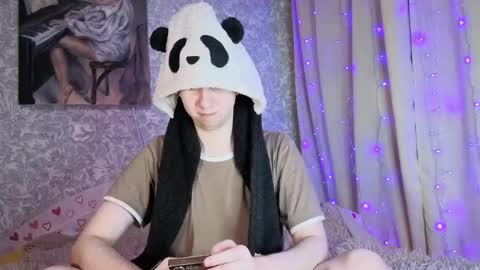 Snapshot of timothy_fox chatting on May 25, 7:20 pm Timothy Fox online show from May 25, 7:20 pm