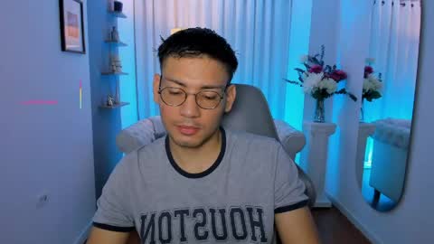 Snapshot of timothy_jones1 chatting on June 3, 7:08 pm timi jones online show from June 3, 7:08 pm