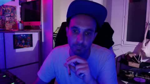 Snapshot of timsfeet chatting on December 22, 6:38 pm m0rty Kitty online show from December 22, 6:38 pm