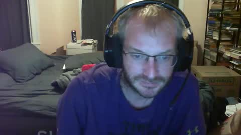 Snapshot of timtimmyyyy chatting on December 19, 6:09 am timtimmyyyy online show from December 19, 6:09 am