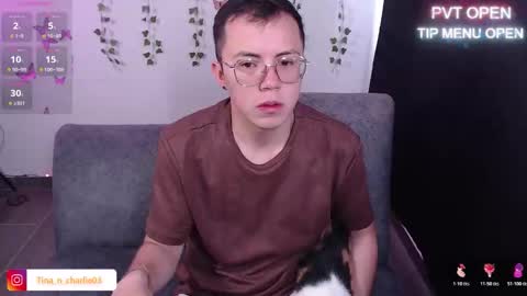 Snapshot of tina_n_charlie chatting on June 2, 1:02 pm Tina N Charlie online show from June 2, 1:02 pm