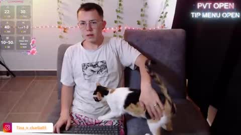 Snapshot of tina_n_charlie chatting on July 30, 3:00 pm Tina N Charlie online show from July 30, 3:00 pm
