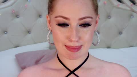 Snapshot of tinabrook chatting on January 29, 7:36 am Tina online show from January 29, 7:36 am