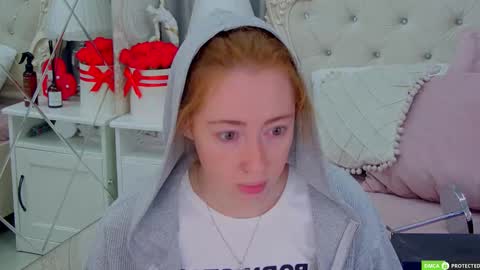 Snapshot of tinabrook chatting on September 26, 3:54 am Tina online show from September 26, 3:54 am