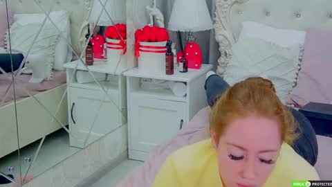 Snapshot of tinabrook chatting on October 3, 3:47 am Tina online show from October 3, 3:47 am