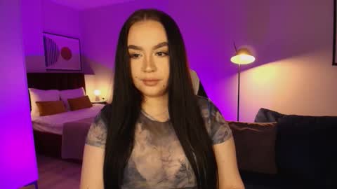 hi im curvy babyface girlie Tina online show from February 15, 8:13 am