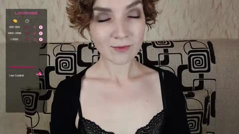 Snapshot of tinawincee chatting on September 14, 4:44 am Tina online show from September 14, 4:44 am