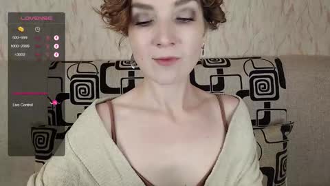 Snapshot of tinawincee chatting on September 15, 4:45 am Tina online show from September 15, 4:45 am