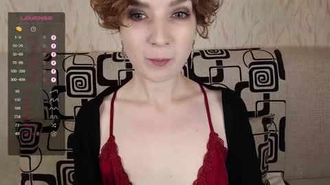 Snapshot of tinawincee chatting on September 21, 4:47 am Tina online show from September 21, 4:47 am
