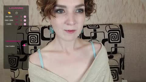 Snapshot of tinawincee chatting on September 22, 4:47 am Tina online show from September 22, 4:47 am