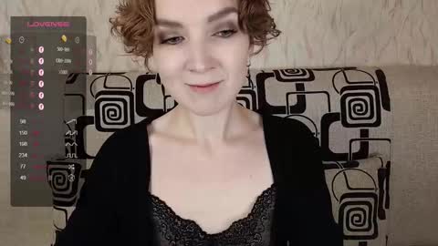 Snapshot of tinawincee chatting on September 28, 4:40 am Tina online show from September 28, 4:40 am
