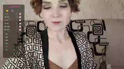 Snapshot of tinawincee chatting on October 11, 4:55 am Tina online show from October 11, 4:55 am
