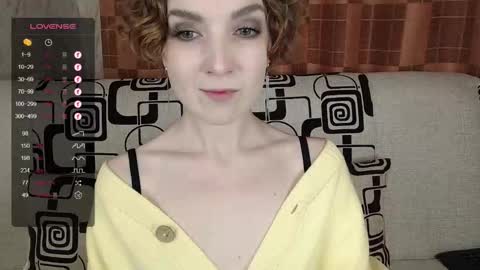 Snapshot of tinawincee chatting on November 16, 4:51 am Tina online show from November 16, 4:51 am