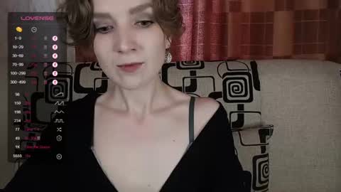 Snapshot of tinawincee chatting on June 28, 4:51 am Tina online show from June 28, 4:51 am
