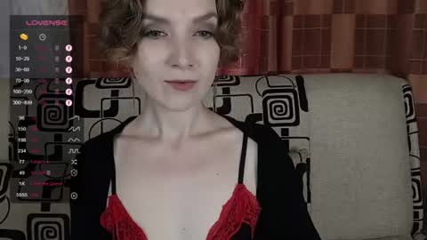 Snapshot of tinawincee chatting on July 23, 5:27 am Tina online show from July 23, 5:27 am