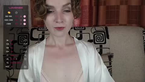 Snapshot of tinawincee chatting on July 31, 4:56 am Tina online show from July 31, 4:56 am