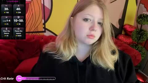 TinkerrBelll online show from April 25, 7:44 pm