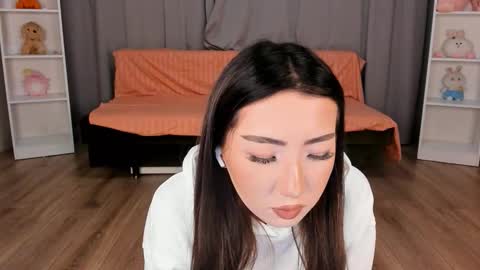 Tina online show from November 17, 11:16 am