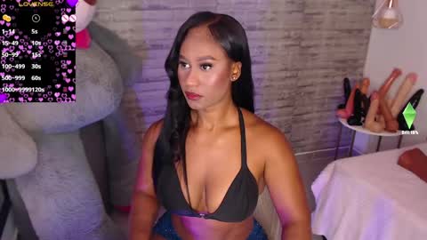Tinna Goddess online show from May 2, 9:47 am