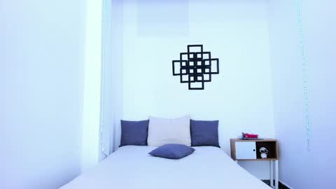 Snapshot of tinny_and_candy chatting on October 3, 10:01 am TINNY AND CANDY online show from October 3, 10:01 am