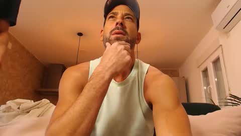 Snapshot of tinoclandestino chatting on November 27, 11:34 am tinoclandestino online show from November 27, 11:34 am