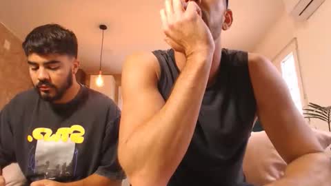 Snapshot of tinoclandestino chatting on December 14, 9:14 am tinoclandestino online show from December 14, 9:14 am