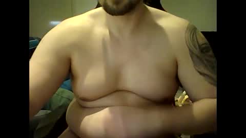 Snapshot of tinstranger33 chatting on November 1, 6:15 am tinstranger33 online show from November 1, 6:15 am