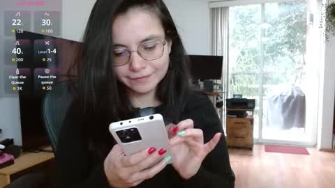 Snapshot of tiny_caroline chatting on November 11, 9:37 pm Tiny Caroline online show from November 11, 9:37 pm