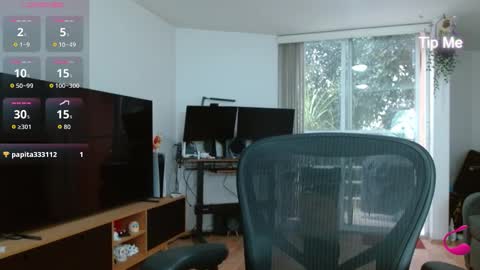 Snapshot of tiny_caroline chatting on November 25, 11:27 pm Tiny Caroline online show from November 25, 11:27 pm