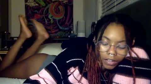 Snapshot of tiny_cupcake2 chatting on December 13, 11:10 pm cupcake online show from December 13, 11:10 pm