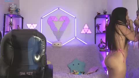 tiny_vixen_ online show from September 29, 2:44 pm