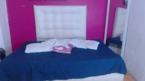 tiny_whore18 online show from February 12, 6:41 am