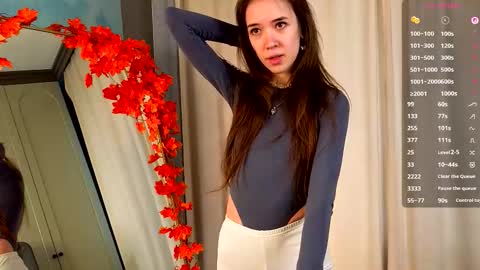 Annie online show from November 30, 6:06 am