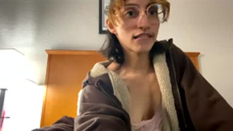 tinyhairycherry online show from April 15, 1:45 am