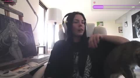 Snapshot of tinykylie chatting on July 2, 6:36 pm stage Kylie Sinner brand CLITBAIT online show from July 2, 6:36 pm