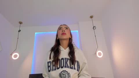 Luna  online show from February 11, 10:37 am