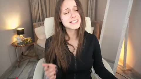 Snapshot of tinynataliee chatting on May 6, 3:39 pm tinynataliee online show from May 6, 3:39 pm