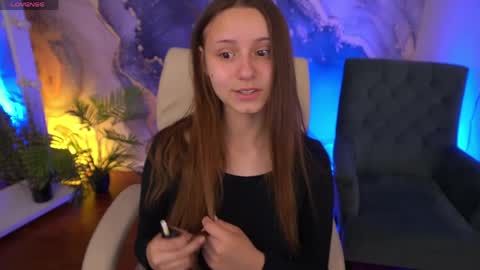 Snapshot of tinynataliee chatting on June 1, 6:15 am tinynataliee online show from June 1, 6:15 am