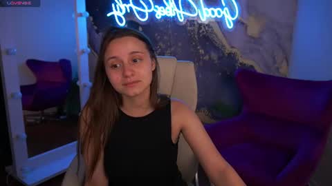 Snapshot of tinynataliee chatting on June 30, 8:21 pm tinynataliee online show from June 30, 8:21 pm