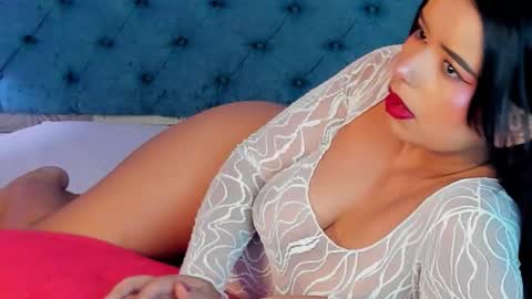 Tinnyrose online show from March 3, 8:37 pm