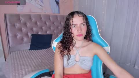 Snapshot of tinysophi chatting on November 10, 12:31 am tinysophi online show from November 10, 12:31 am