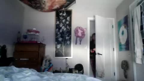 tinytittiexx online show from February 17, 5:52 pm