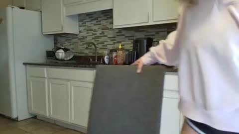 Snapshot of tinywithtiddies chatting on November 3, 2:07 pm tinywithtiddies online show from November 3, 2:07 pm